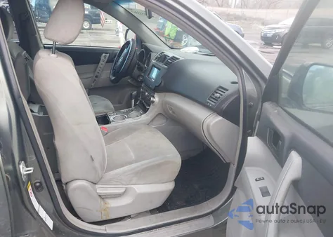 2010 Toyota Highlander Base V6 from USA, damaged, VIN 5TDBK3EHXAS006972